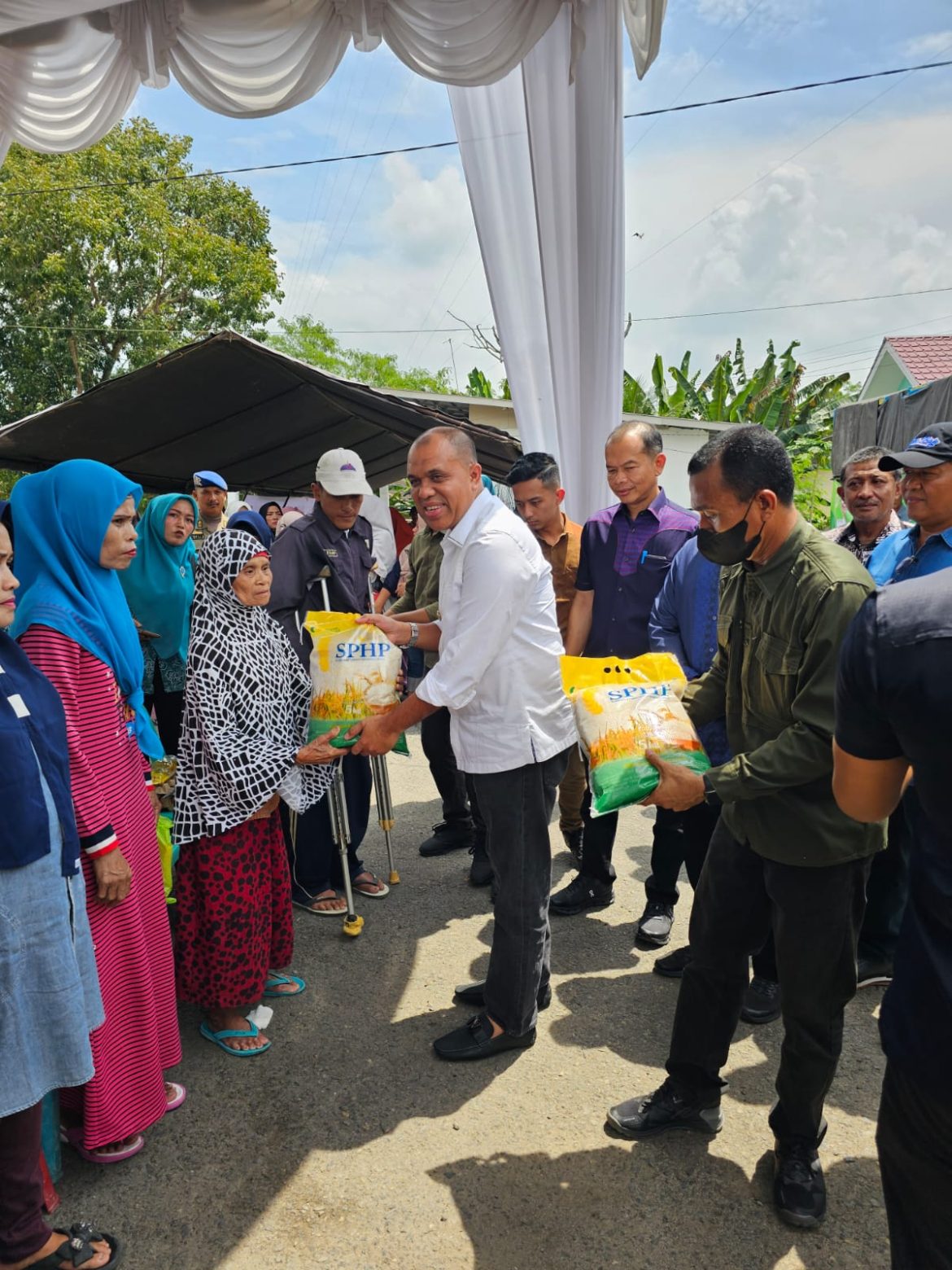 Antisipasi Inflasi Menjelang Ramadhan, Faisal Hasrimy Gelar Pasar Murah di setiap Kecamatan se Kabupaten Langkat